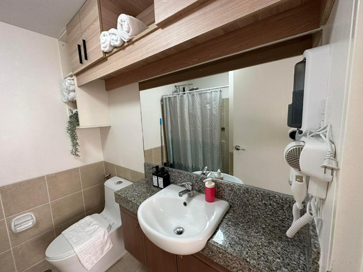 Celandine Residence In Quezon City Caloocan Luaran gambar
